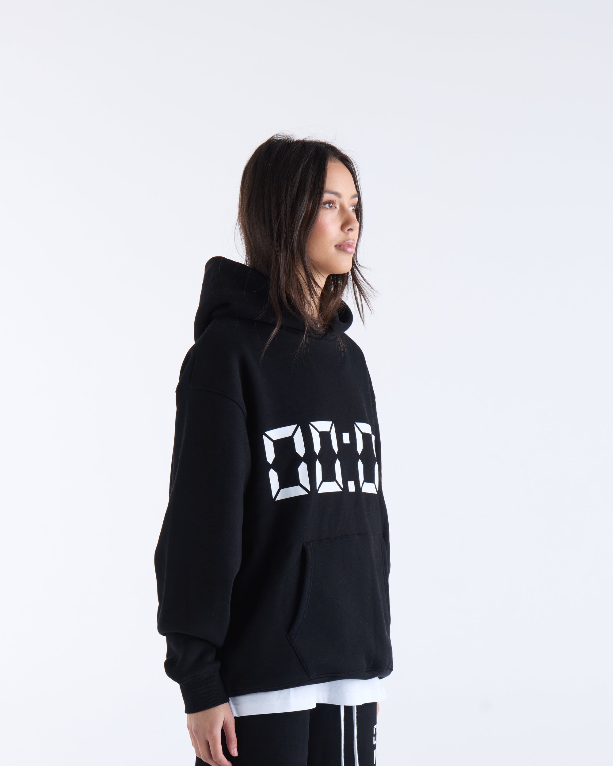 US AGAINST TIME HOODIE - Black