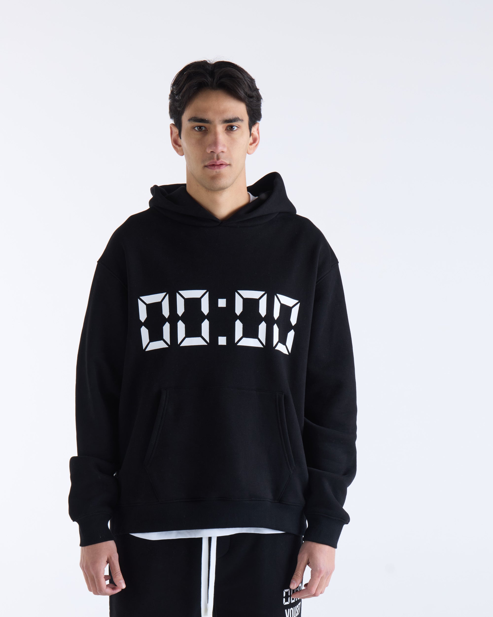 US AGAINST TIME HOODIE - Black