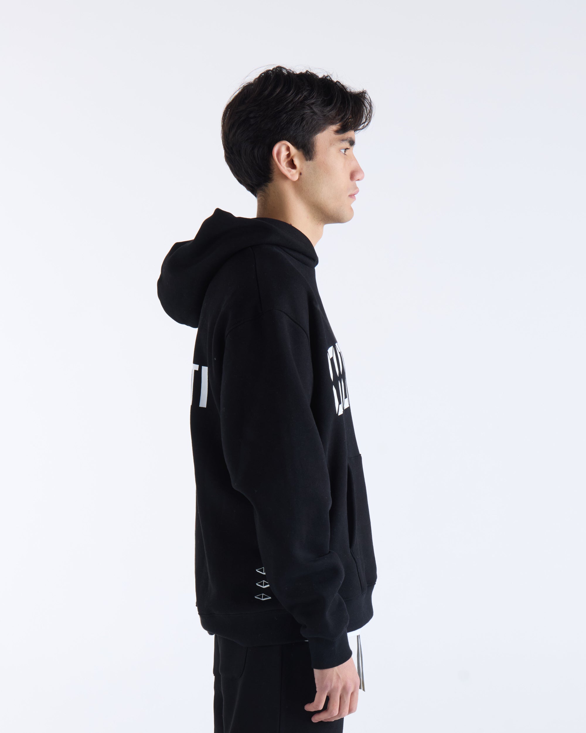 US AGAINST TIME HOODIE - Black