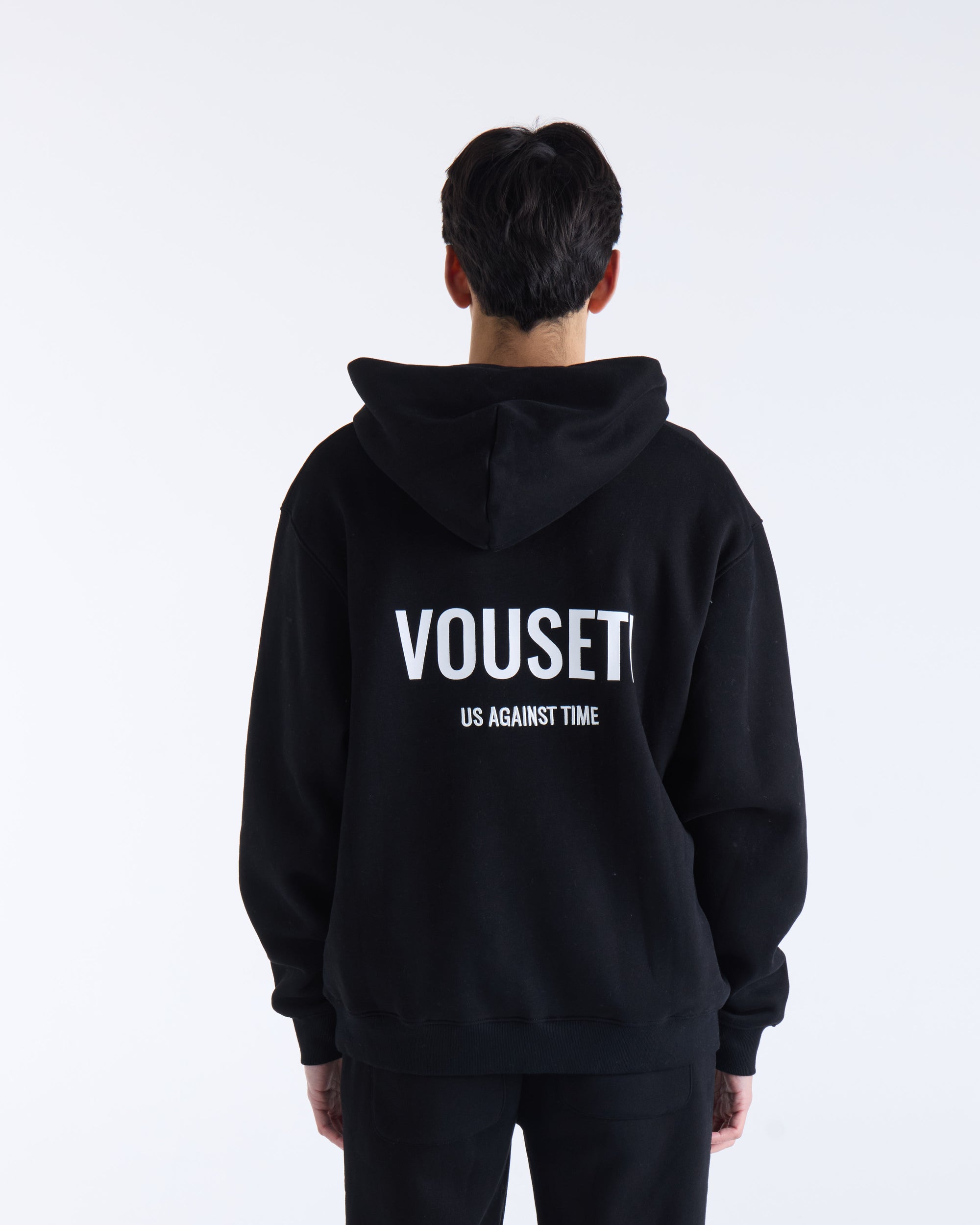 US AGAINST TIME HOODIE - Black