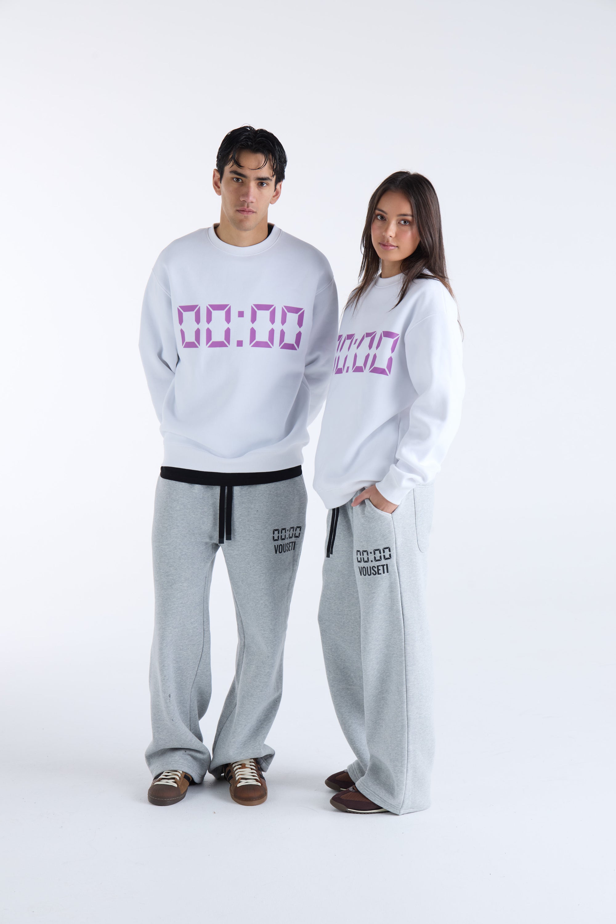 US AGAINST TIME SWEATER - White