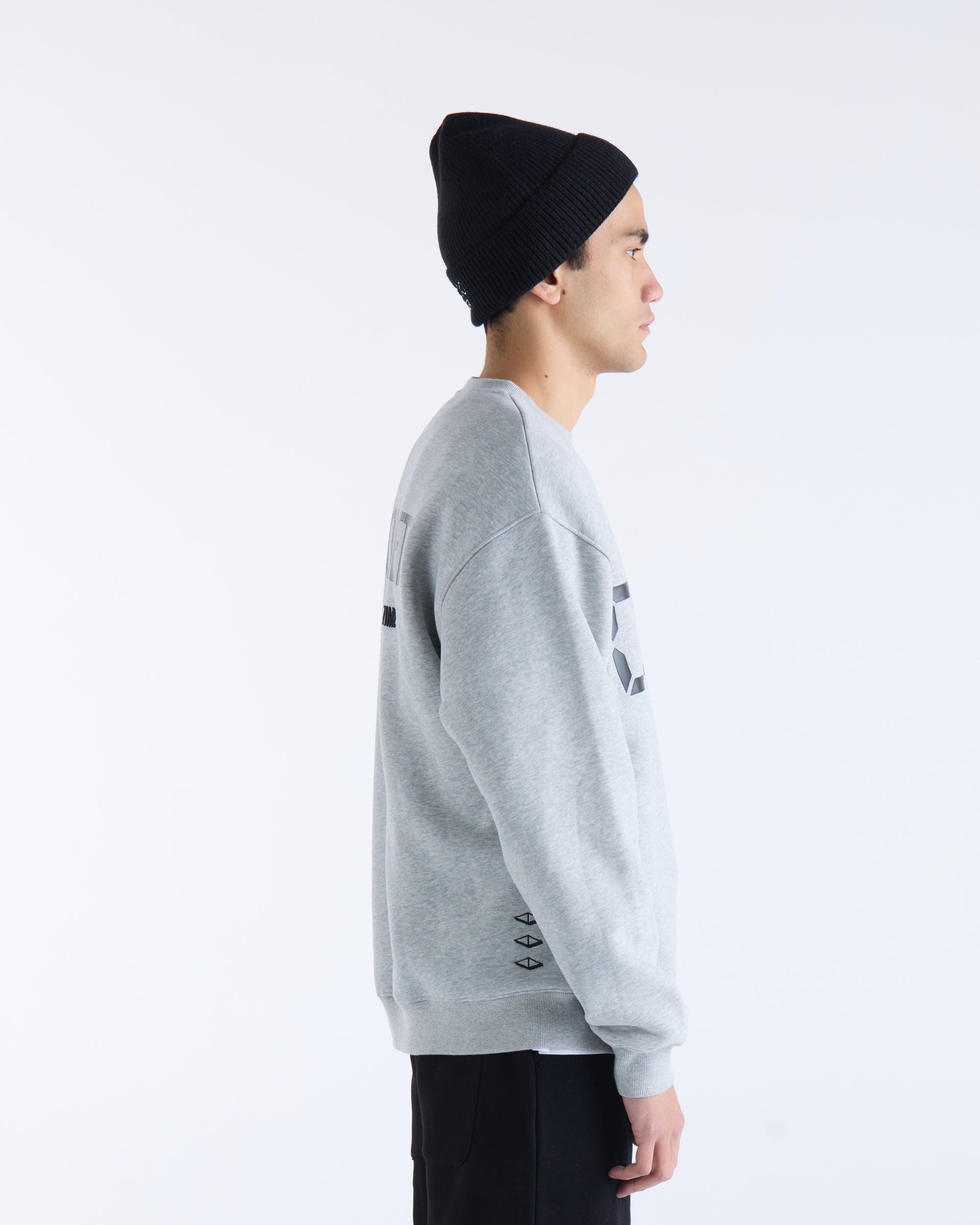 US AGAINST TIME SWEATER - Grey Marl
