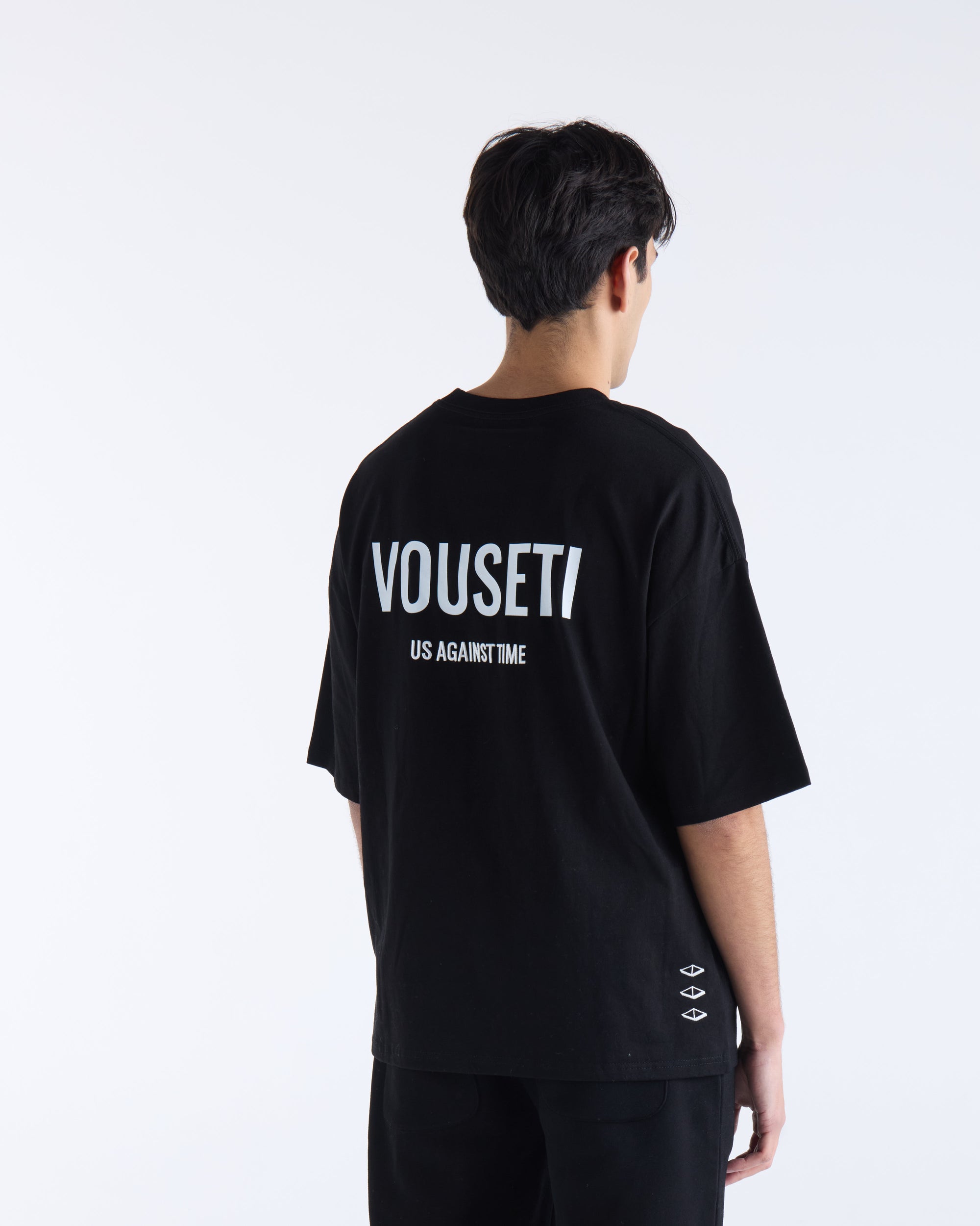US AGAINST TIME T-SHIRT - Black