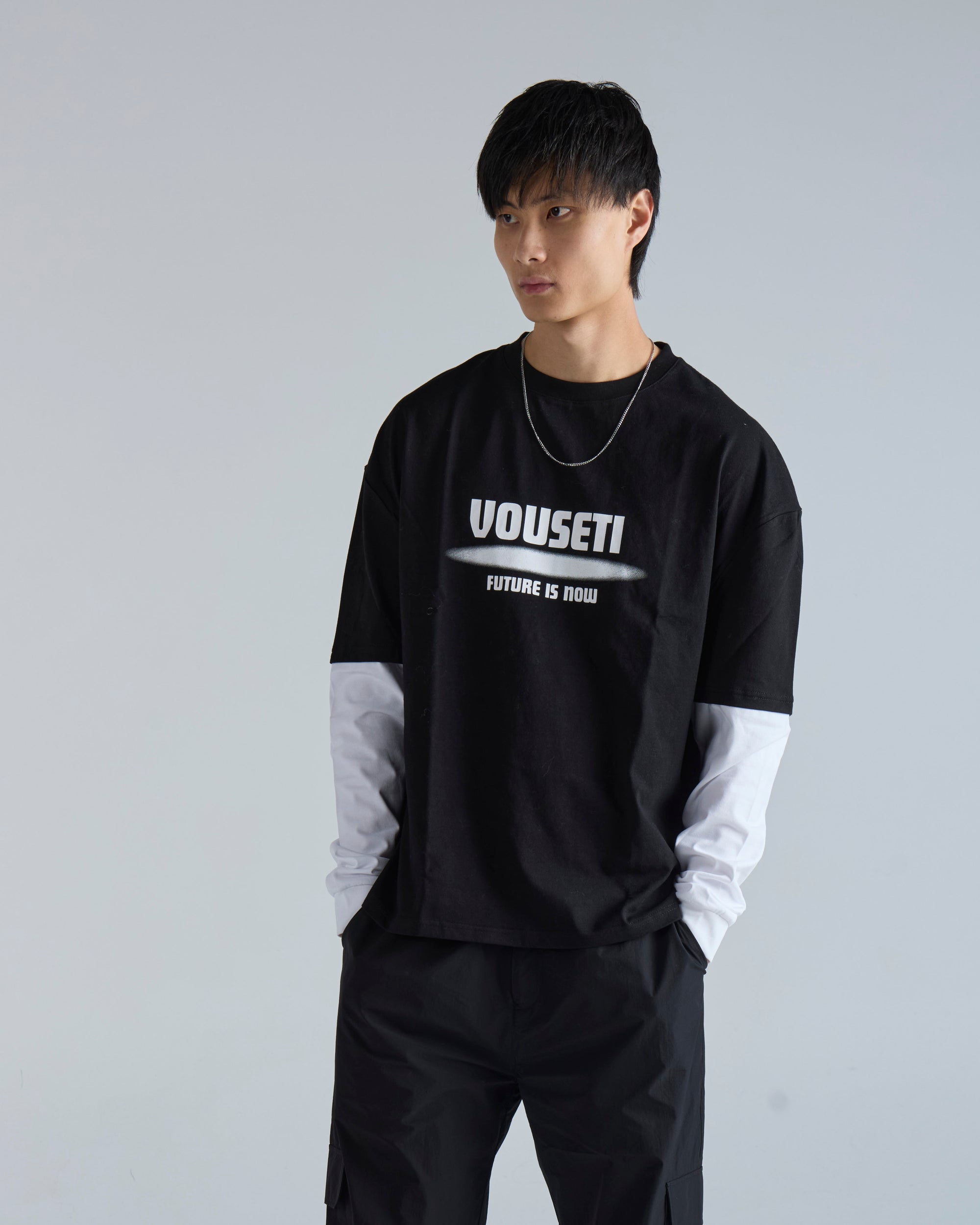 FUTURE IS NOW LS T-SHIRT - Black