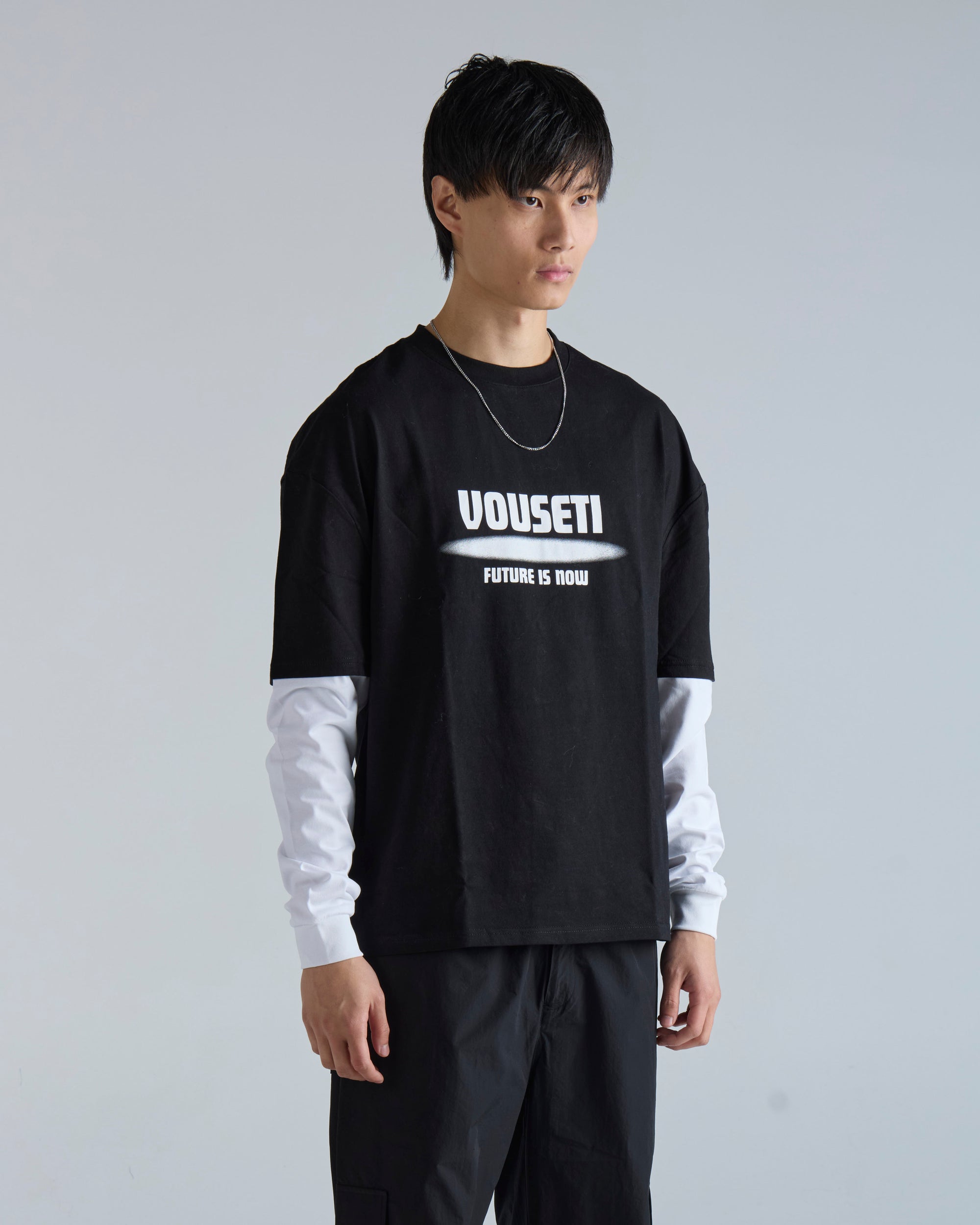 FUTURE IS NOW LS T-SHIRT - Black