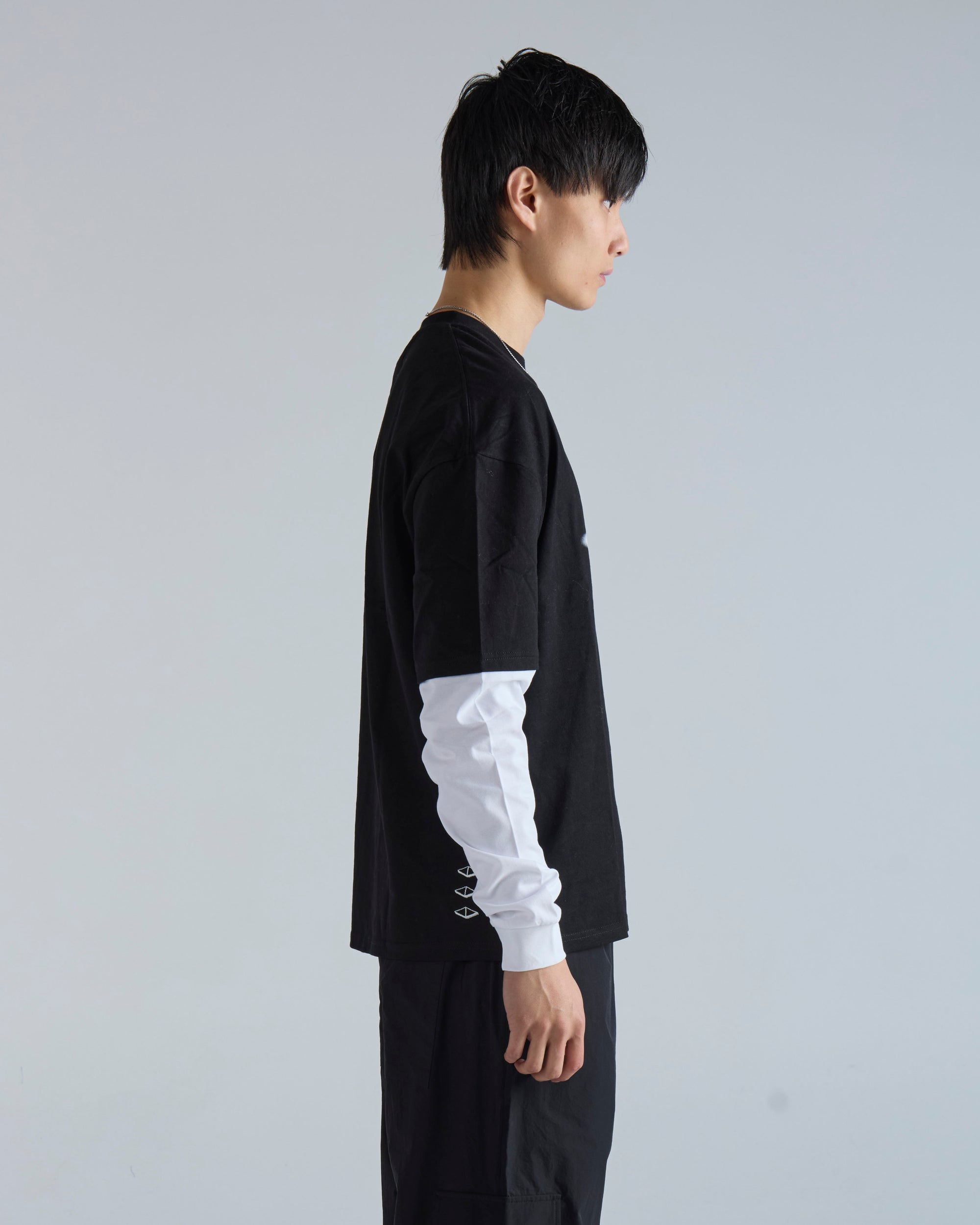 FUTURE IS NOW LS T-SHIRT - Black