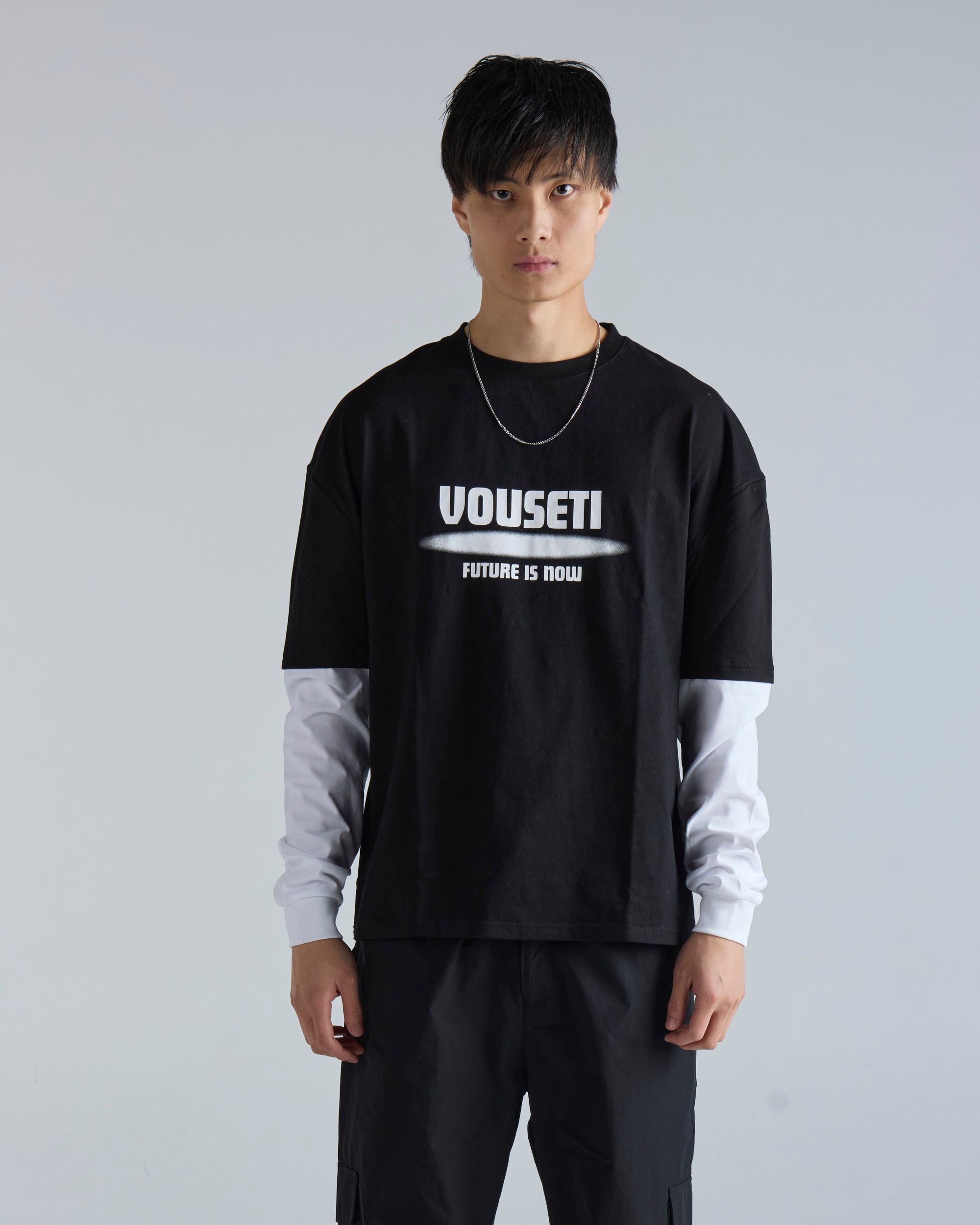 FUTURE IS NOW LS T-SHIRT - Black