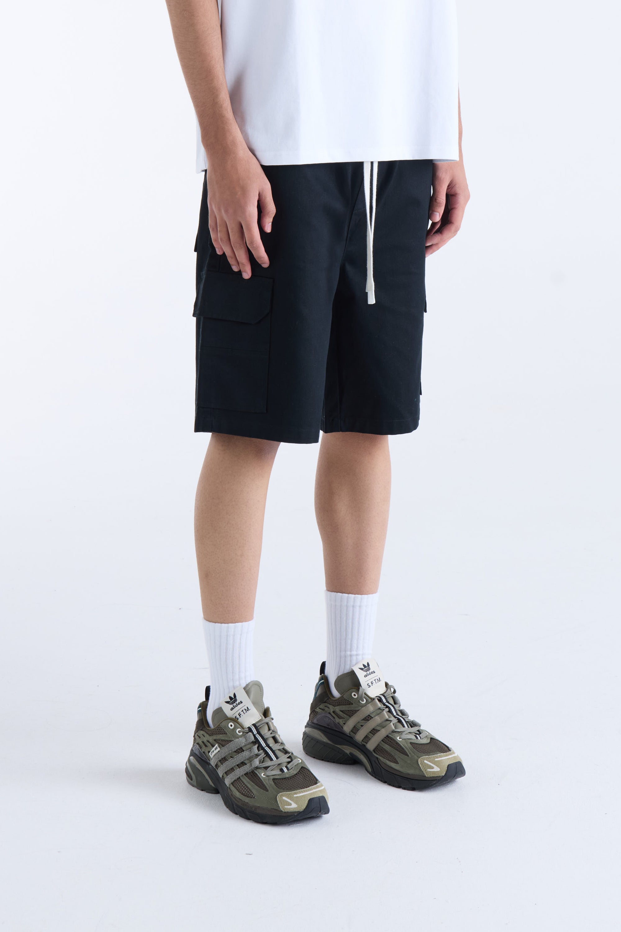 VOUSETI SYMBOL SHORT - Black