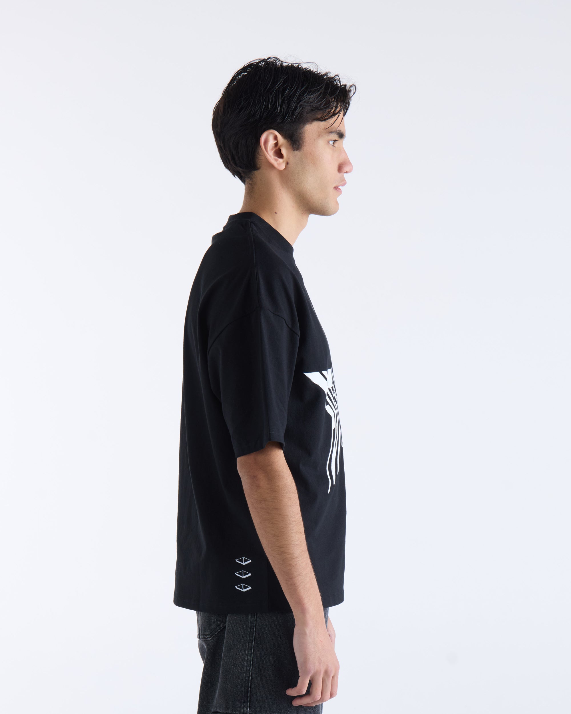 STAR T-SHIRT - Black
