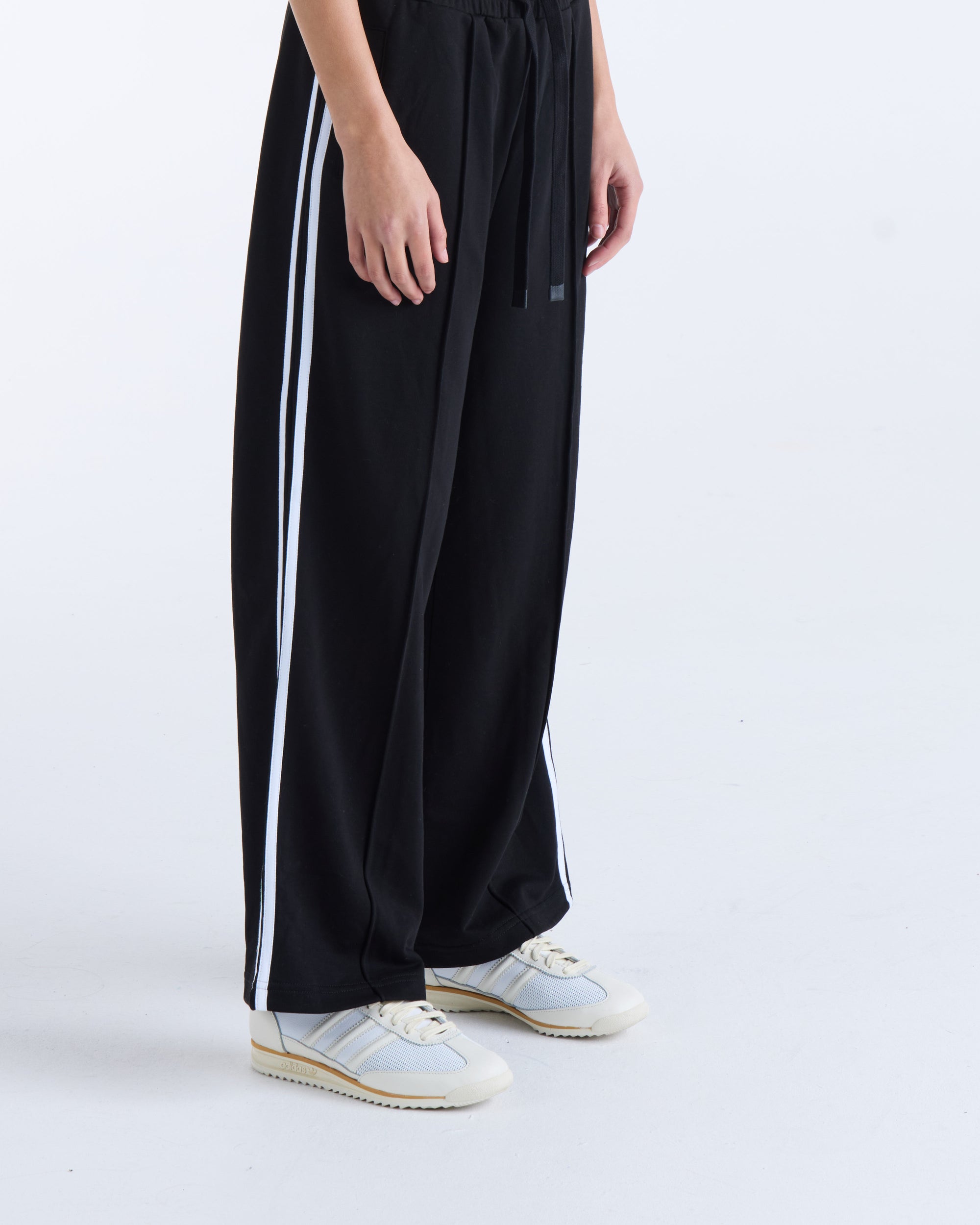 VISION SPORTS TRACK PANT - Black