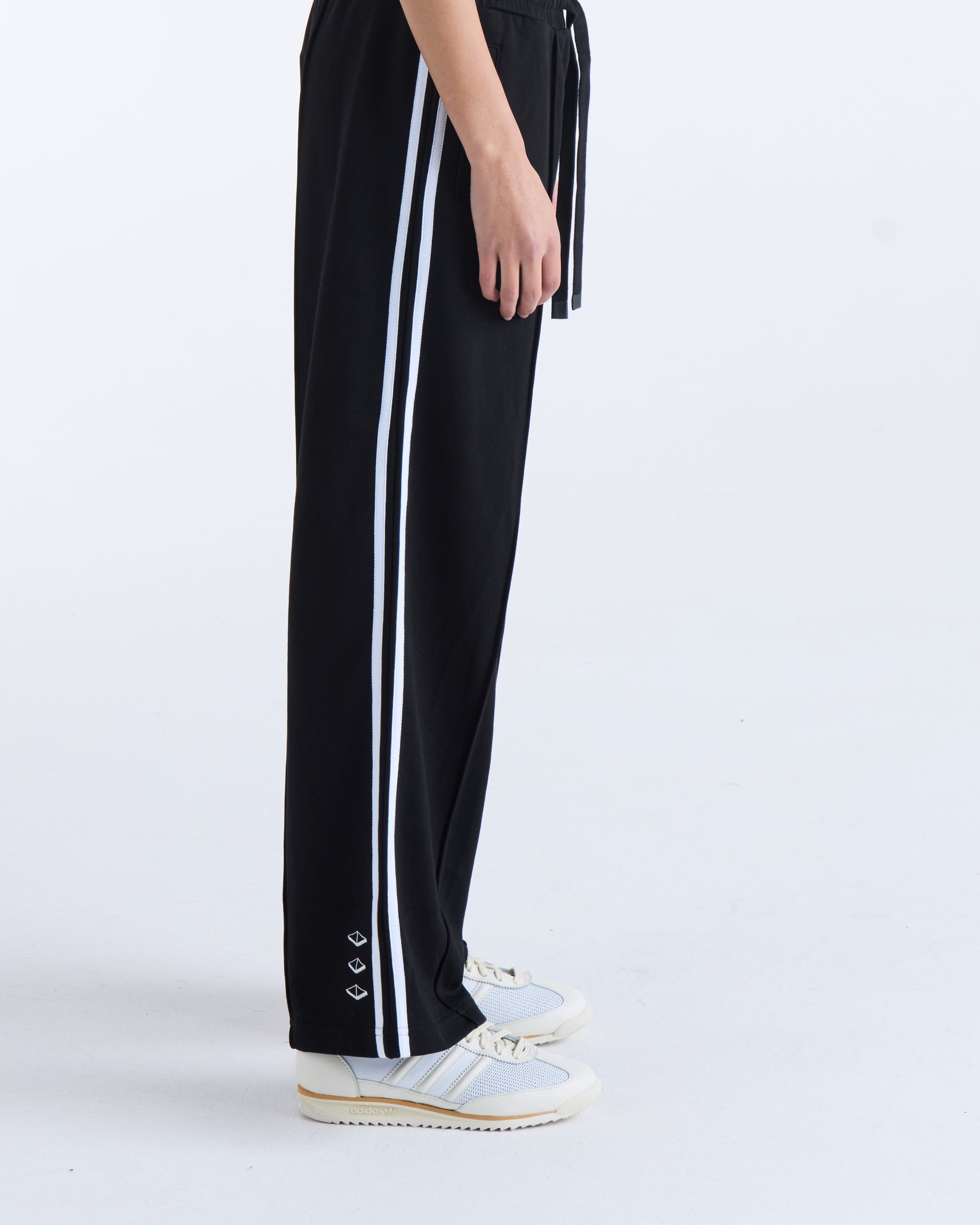 VISION SPORTS TRACK PANT - Black