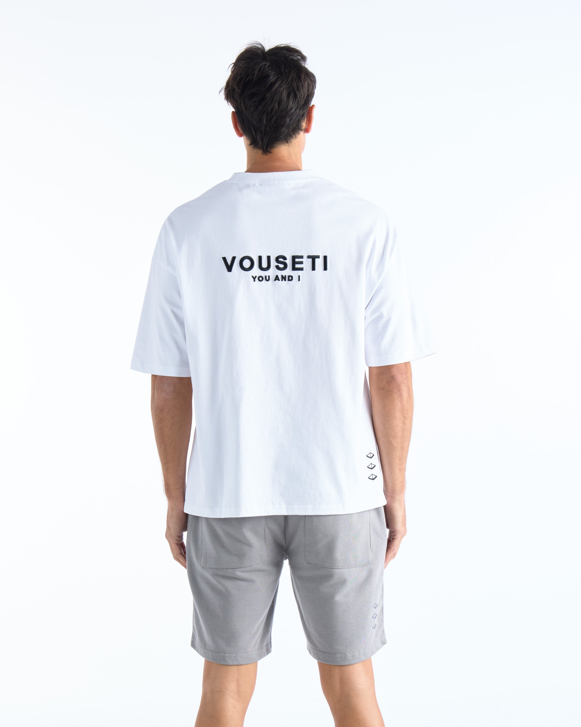 VOUSETI OG TEE- WHITE