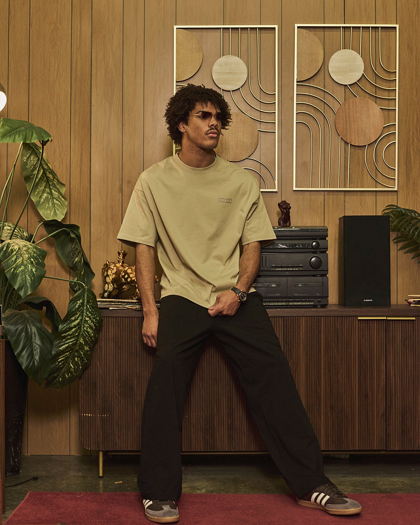 THE 00:00 ESSENTIALS T-SHIRT -BONE