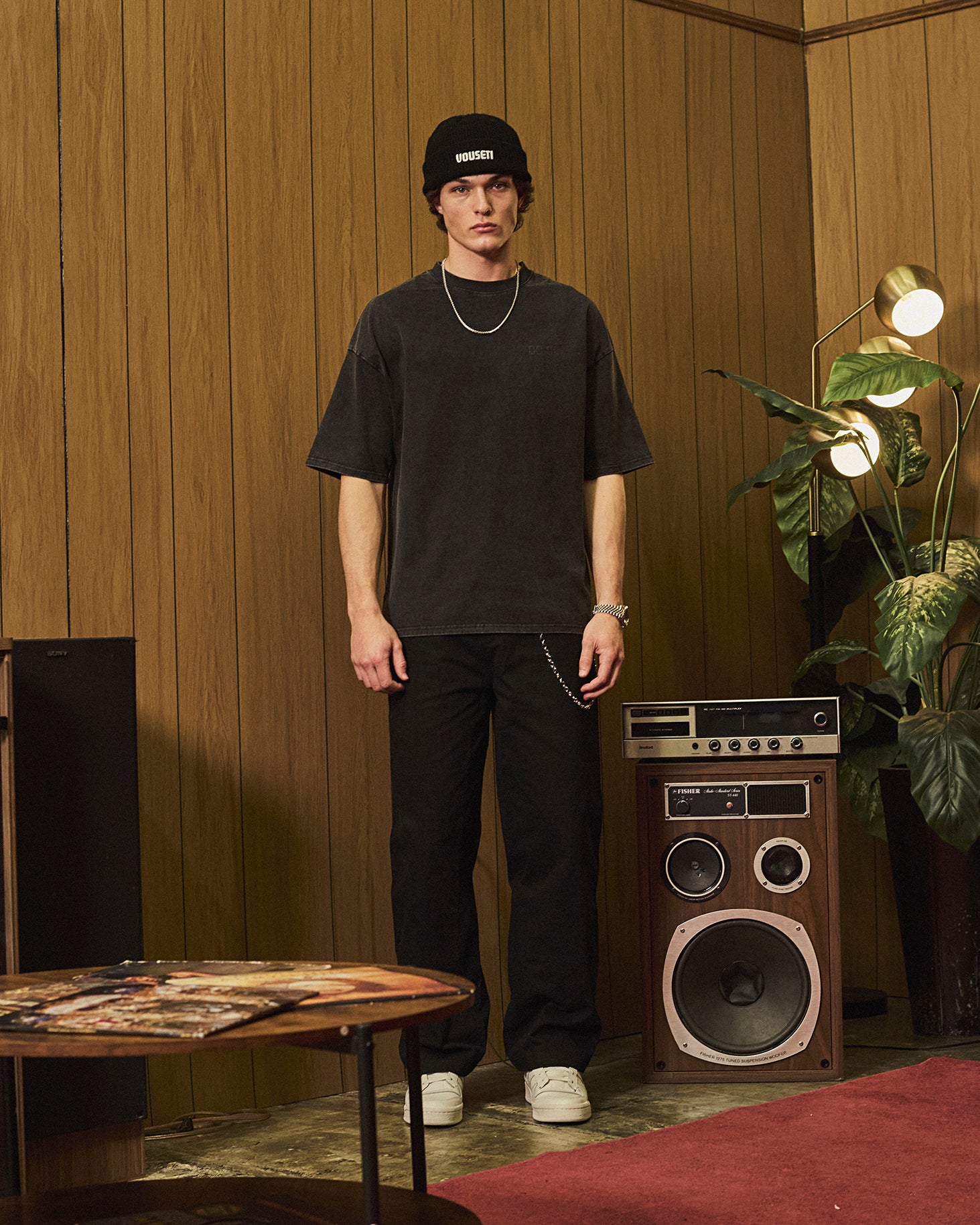 THE 00:00 ESSENTIALS T-SHIRT -VINTAGE BLACK