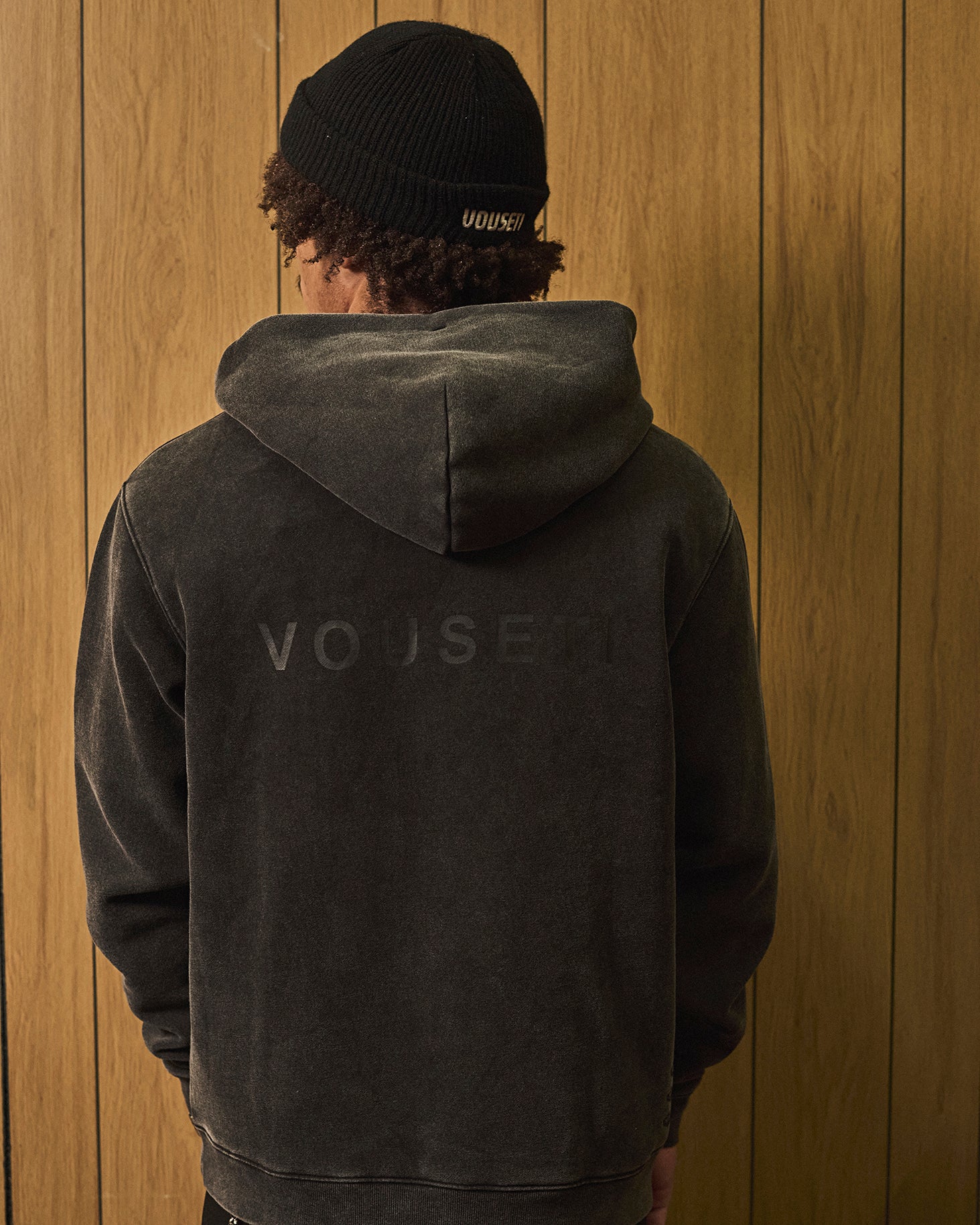 THE 00:00 ESSENTIALS HOOD -VINTAGE BLACK