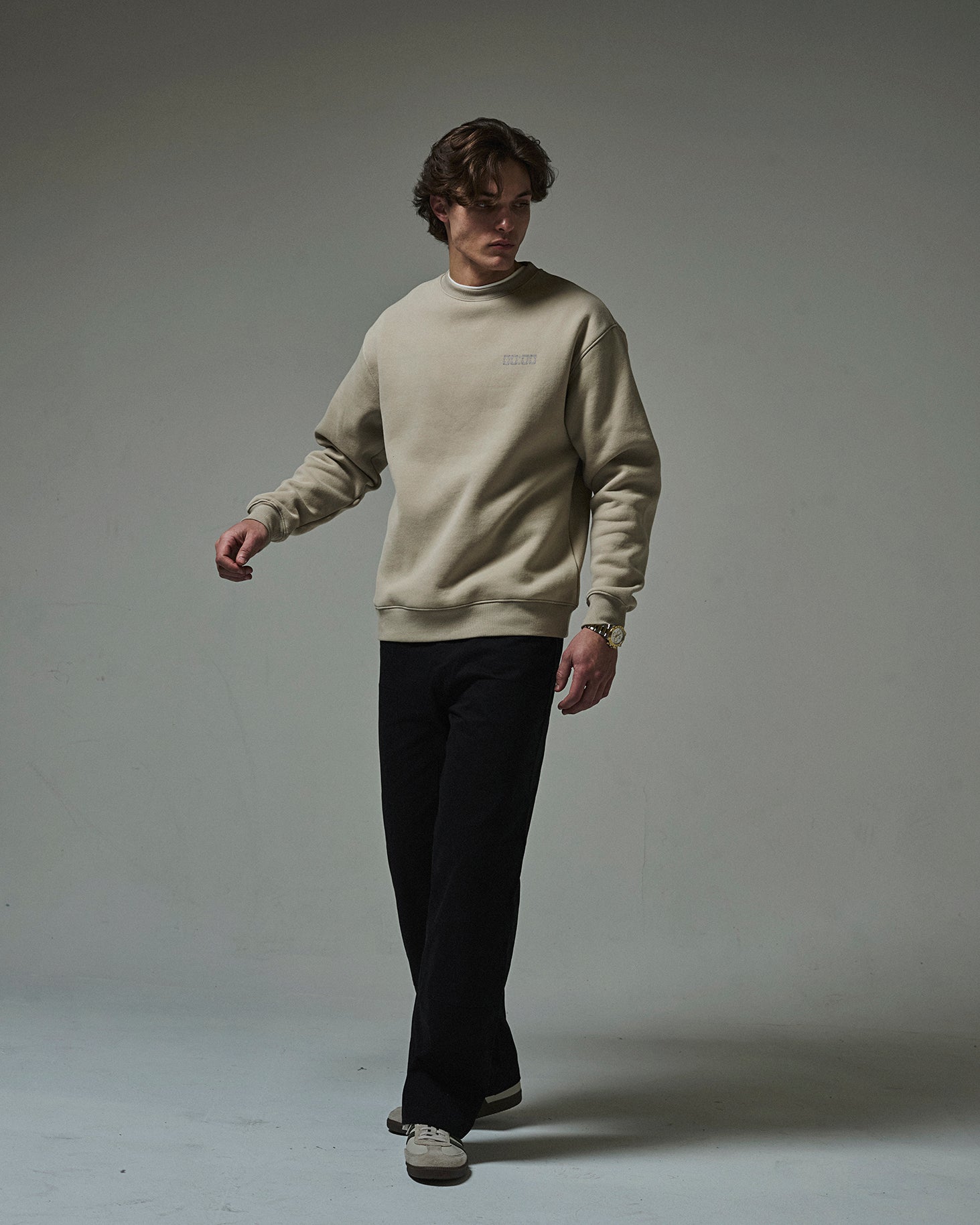 THE 00:00 ESSENTIALS SWEATER -BONE