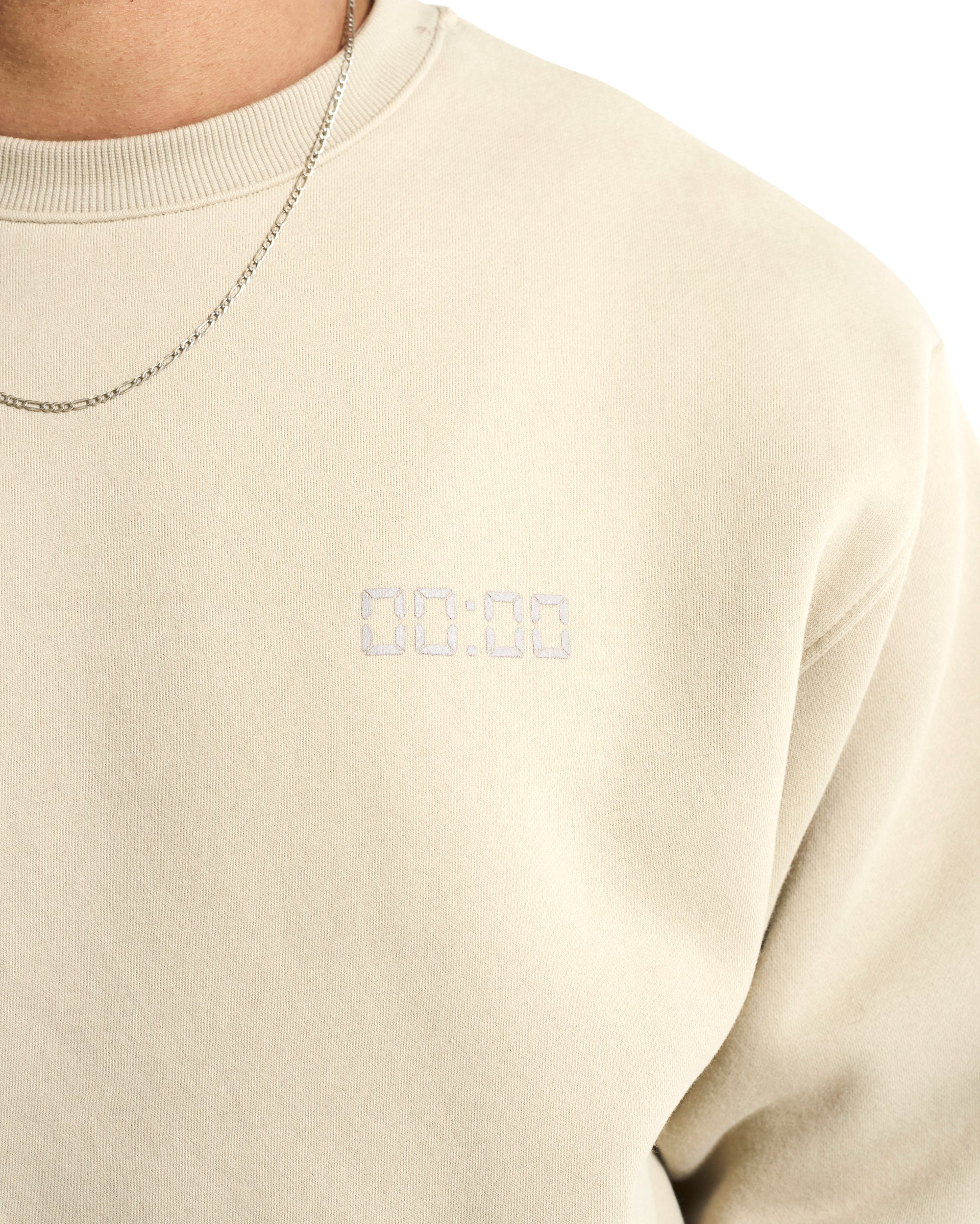 THE 00:00 ESSENTIALS SWEATER -BONE