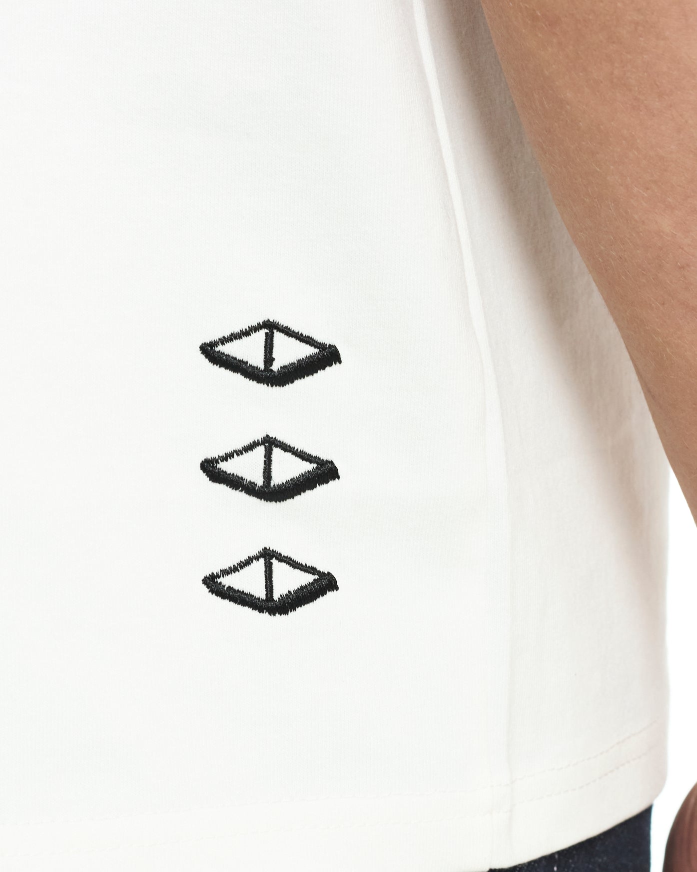 US AGAINST TIME T-SHIRT -OFF WHITE