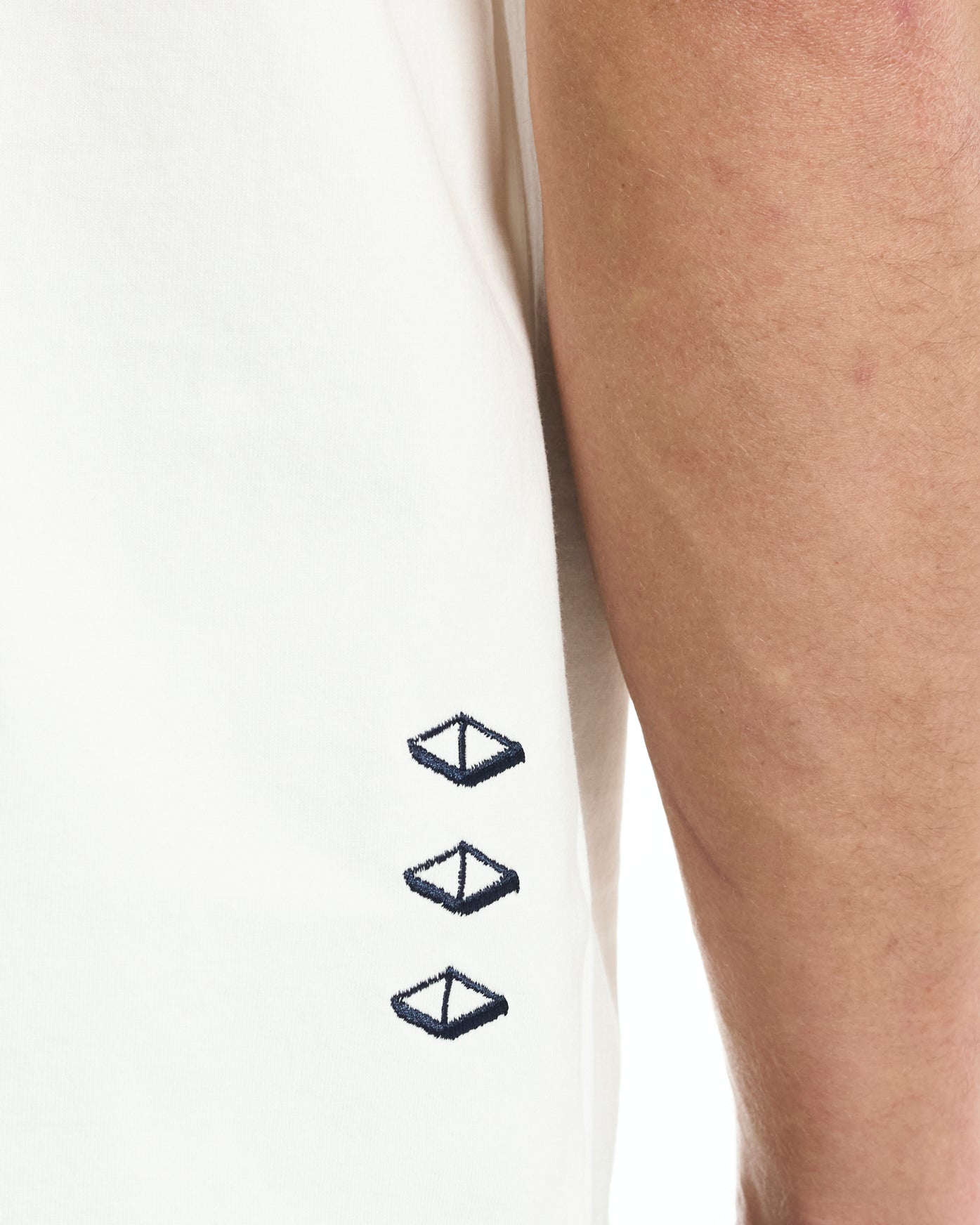 VOUSETI AFTER PRACTICE T-SHIRT -OFF WHITE